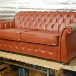 Sofa kulit