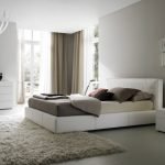 Hvide møbler i soveværelset