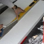 Pemotongan styrofoam