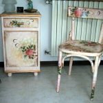 Krzesło i szafka po renowacji