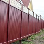 Beautiful fence from corrugated board