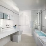 Salle de bain lumineuse