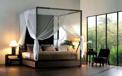 Four-poster bed: types and models
