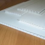 Hvitt PVC-panel