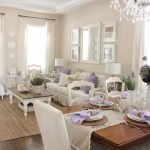 Lavendelfarge i stuen