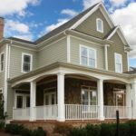 Casa gran amb terrassa coberta